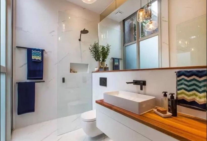 Readyset Apartments At Glasshouse