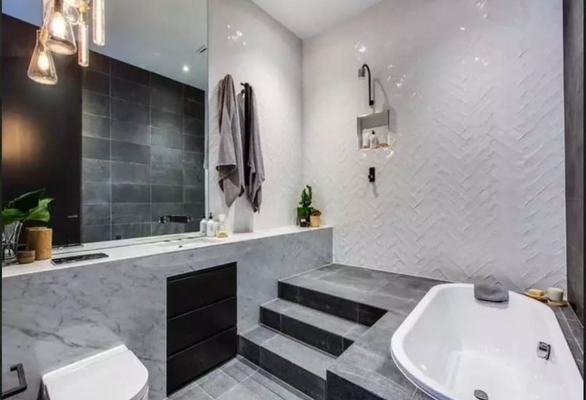 Readyset Apartments At Glasshouse