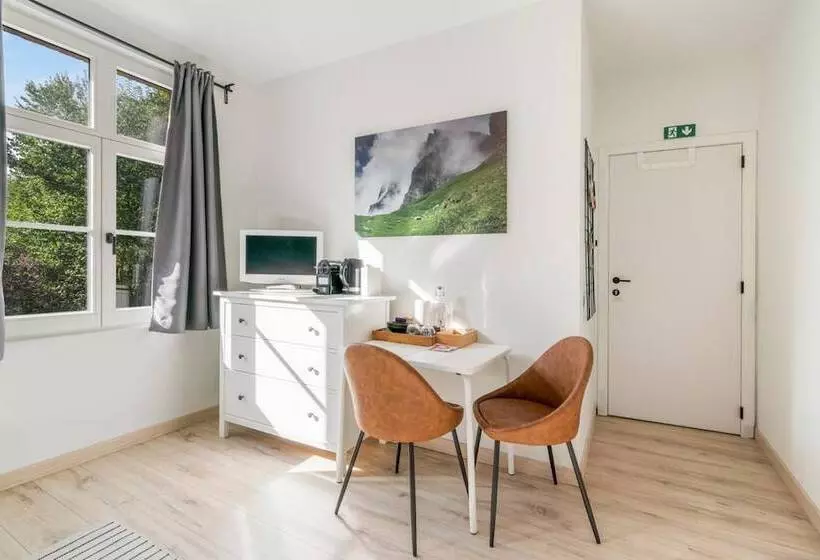 ベッドアンドブレックファースト De Hoogmolen   3 Mins From The City Centre