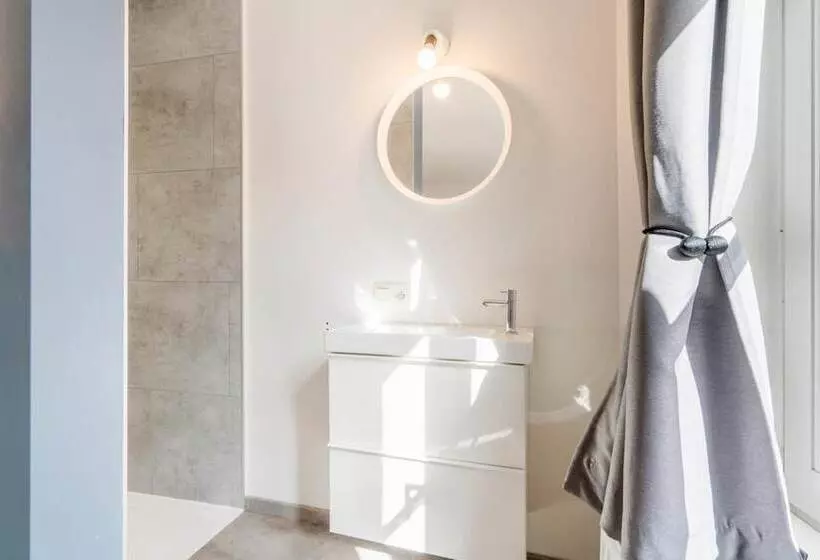 ベッドアンドブレックファースト De Hoogmolen   3 Mins From The City Centre