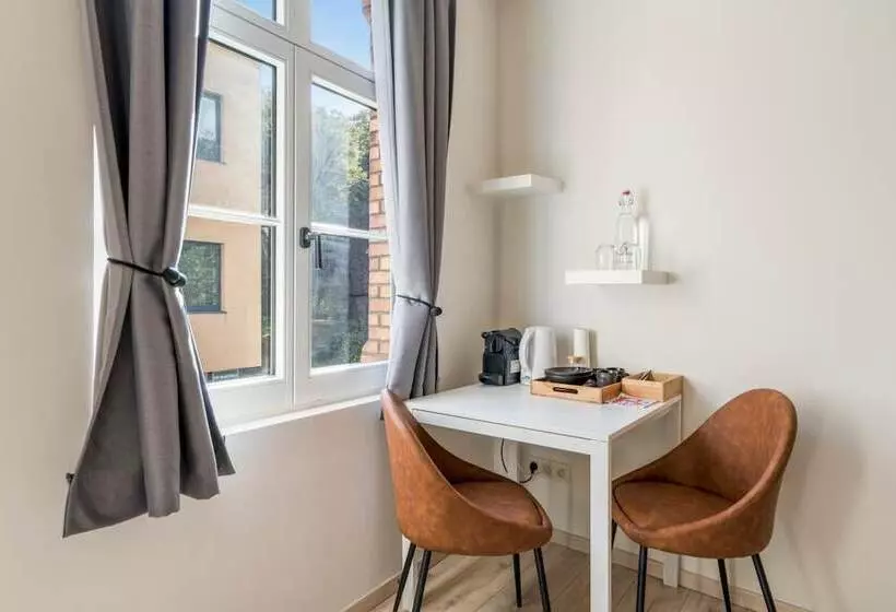 ベッドアンドブレックファースト De Hoogmolen   3 Mins From The City Centre