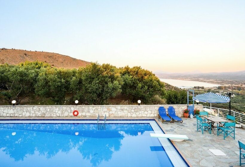 Marika Studios & Apartments