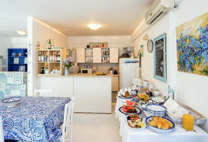 Marika Studios & Apartments