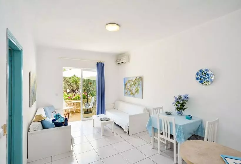 Marika Studios & Apartments
