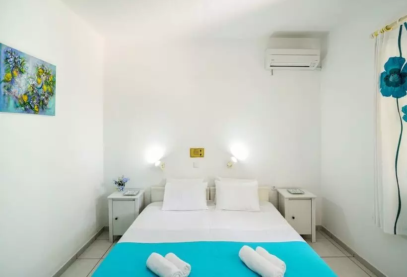 Marika Studios & Apartments
