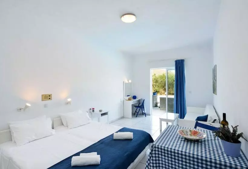 Marika Studios & Apartments