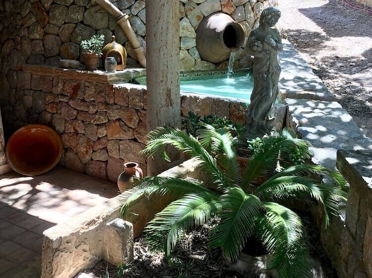 بنسيون Finca Ses Fontanelles