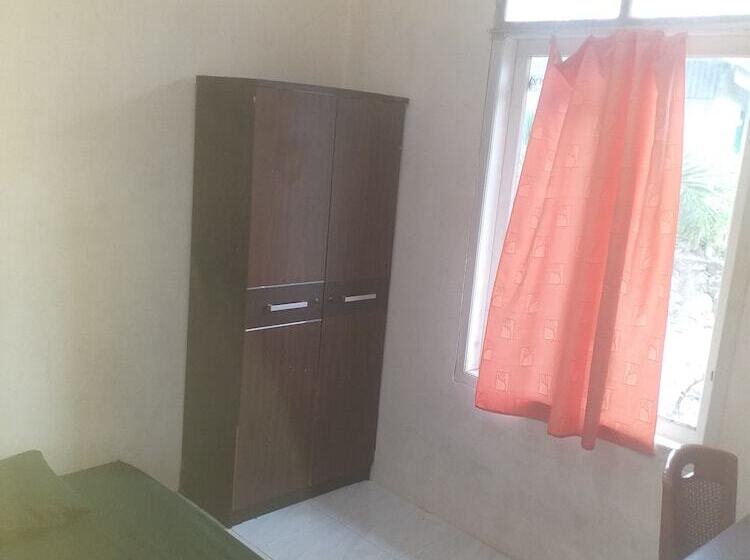 פנסיון Kenangan Guest House