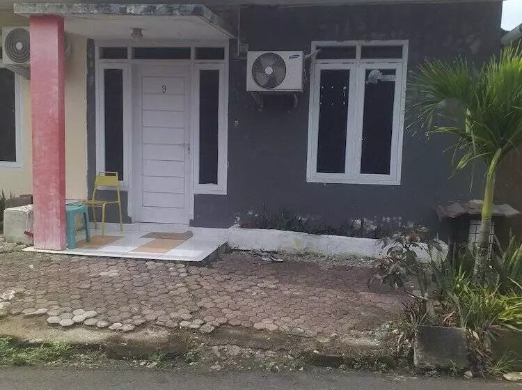 Majatalo Kenangan Guest House