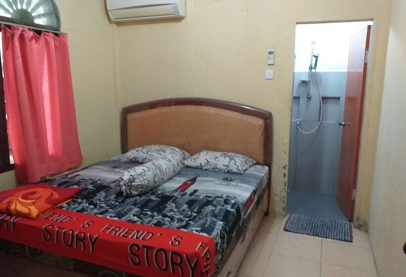 פנסיון Kenangan Guest House