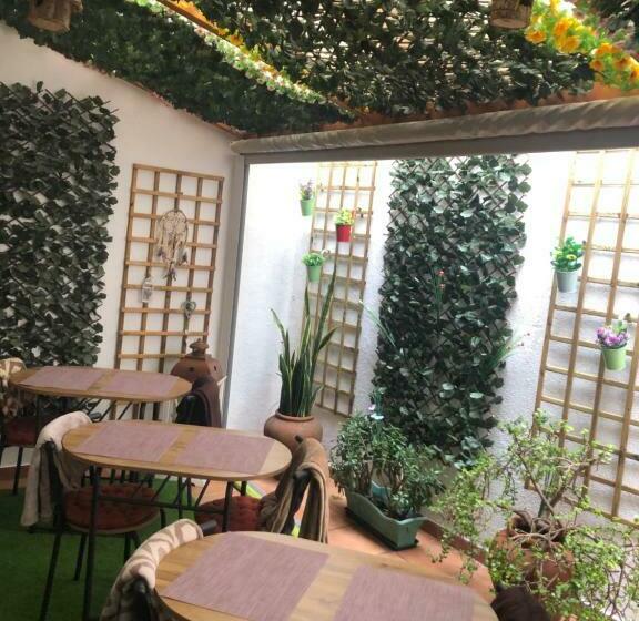 پانسیون Merry S House