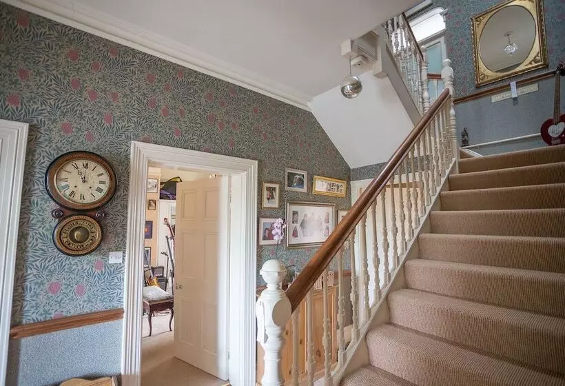 Aamiaismajoitus (B&B) Clarendon