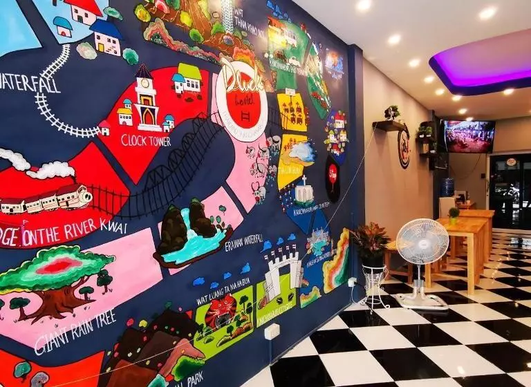 D​ Luck​ Hostel