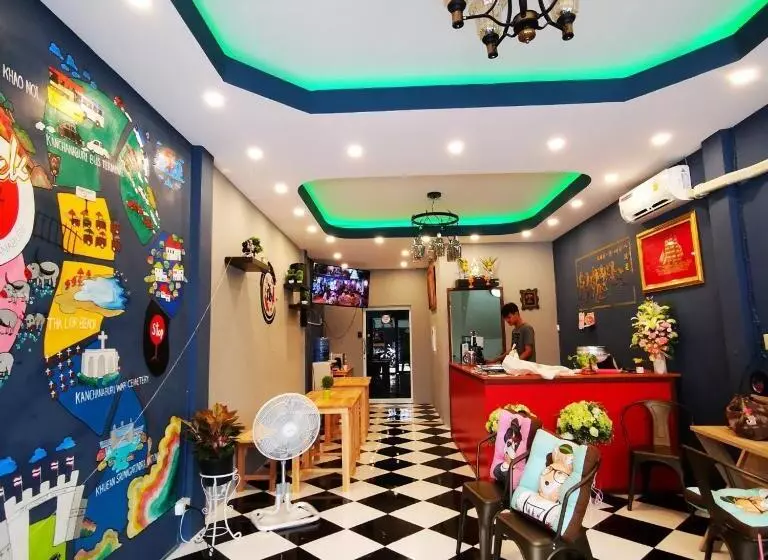 D​ Luck​ Hostel