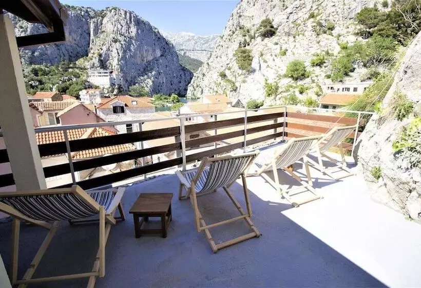 Hostel Omiš