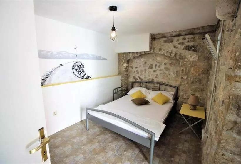 Hostel Omiš