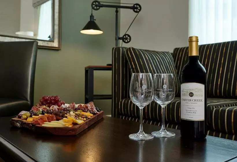 Hotelli Carter Creek Winery Resort & Spa