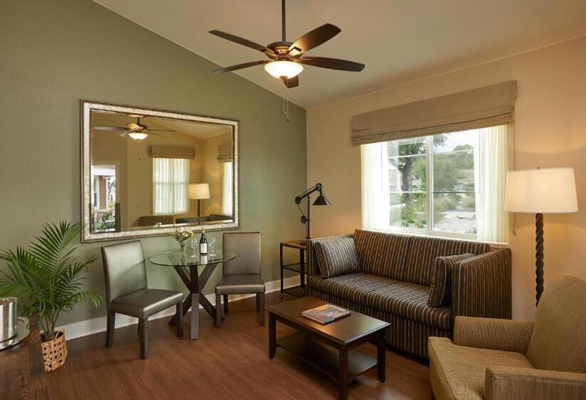 Hotel Carter Creek Winery Resort & Spa