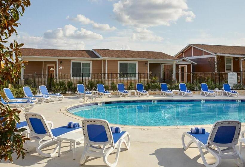 Hotel Carter Creek Winery Resort & Spa