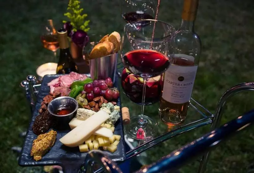 Hotelli Carter Creek Winery Resort & Spa
