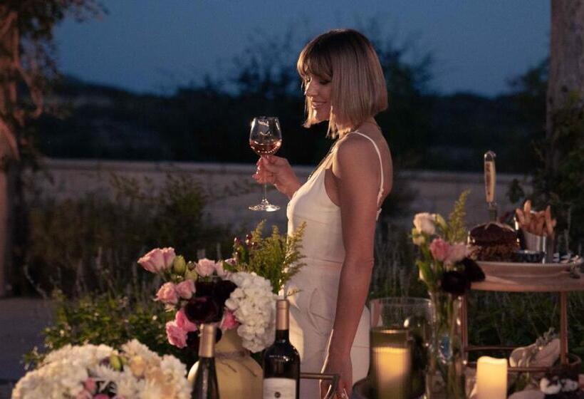 Hotel Carter Creek Winery Resort & Spa