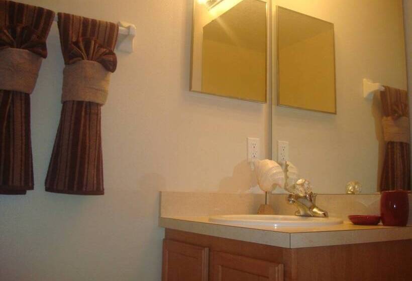 Ov3816 Sandy Ridge 5 Bed 3 Baths Villa