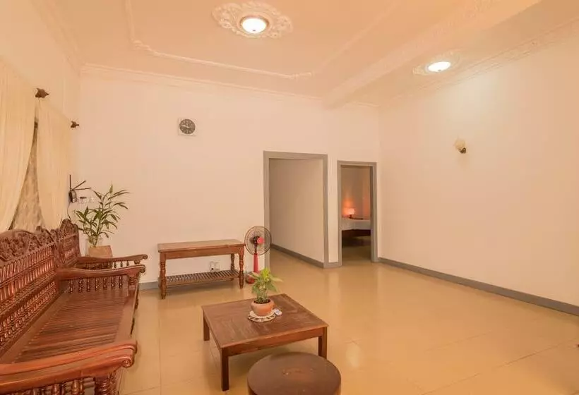 پانسیون Ella's Villa Siem Reap