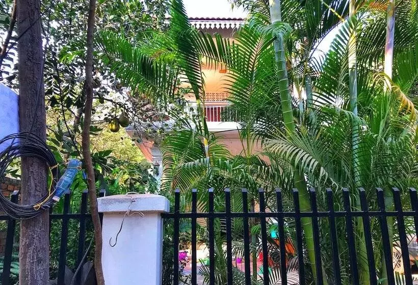 پانسیون Ella's Villa Siem Reap