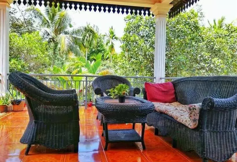 پانسیون Ella's Villa Siem Reap