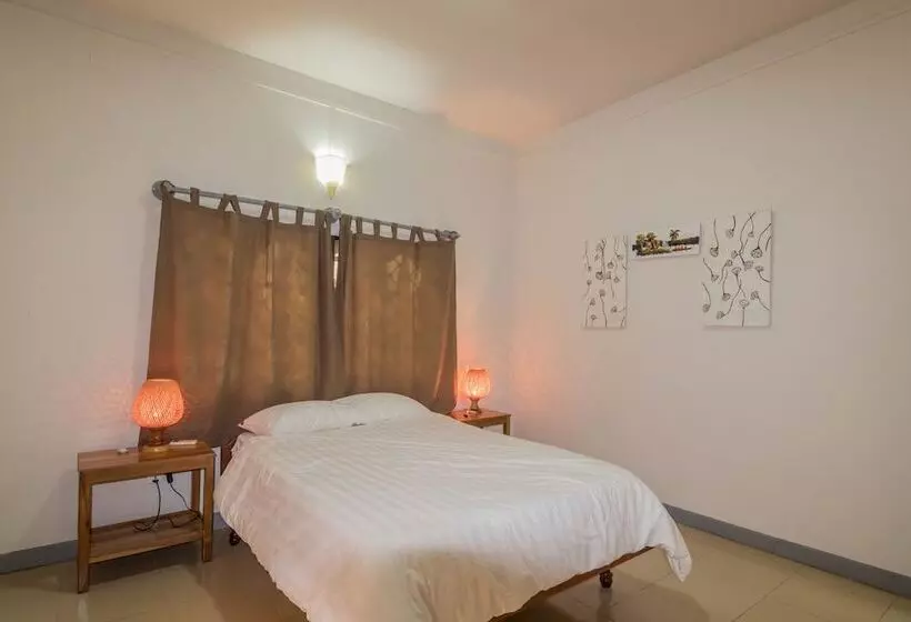 پانسیون Ella's Villa Siem Reap