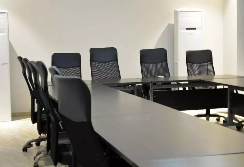 De Santos Hotel Awka