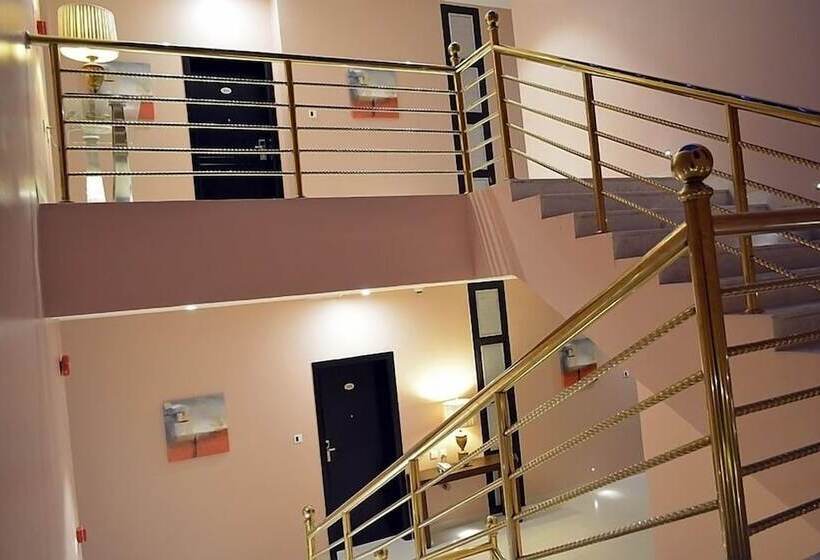 De Santos Hotel Awka