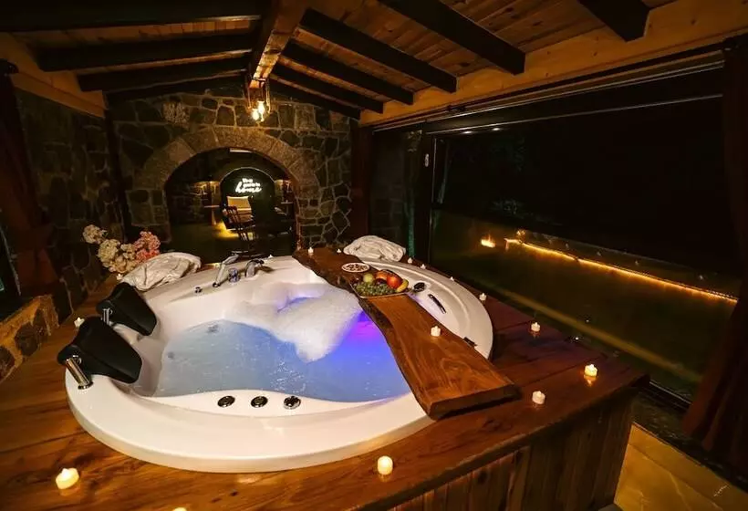 Hotelli Bungalove Tatilkoyu