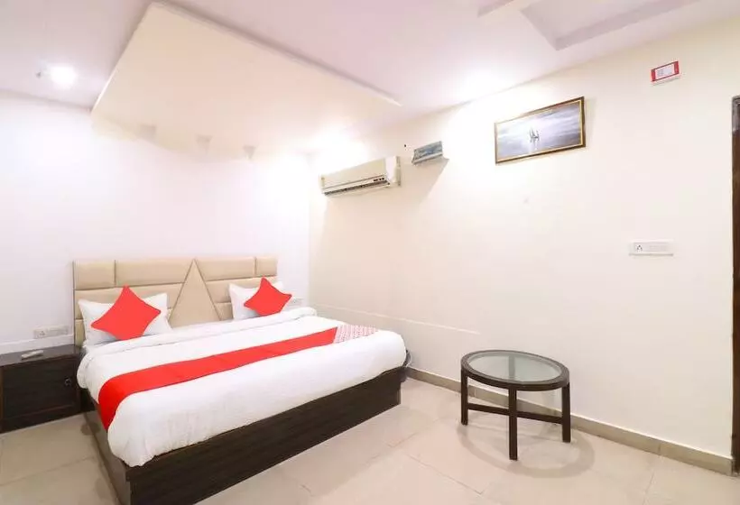 Hotelli Kirandeep By Oyo Rooms