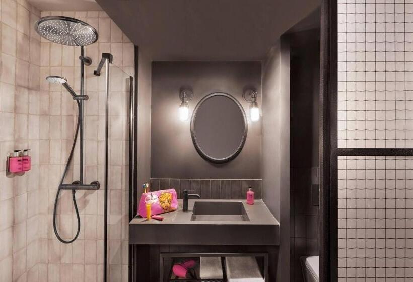 هتل Moxy Lille City