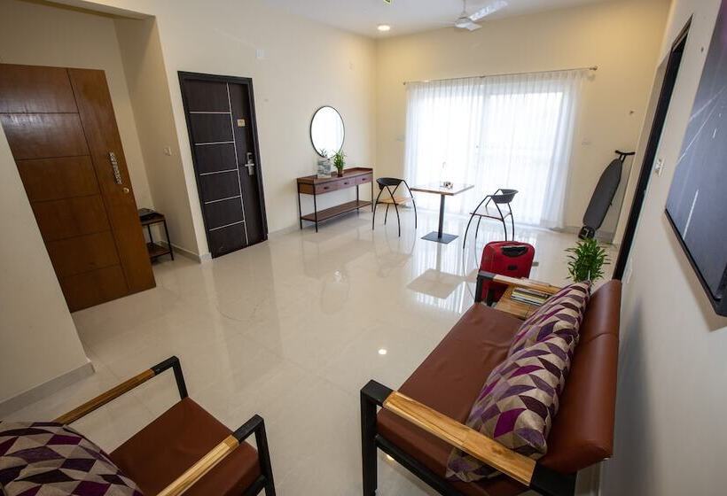 בית מלון כפרי Purple Cloud Urban