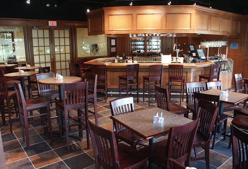 Riverwalk Place Resort & Spa