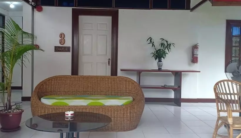 پانسیون Elmundotel Guest House