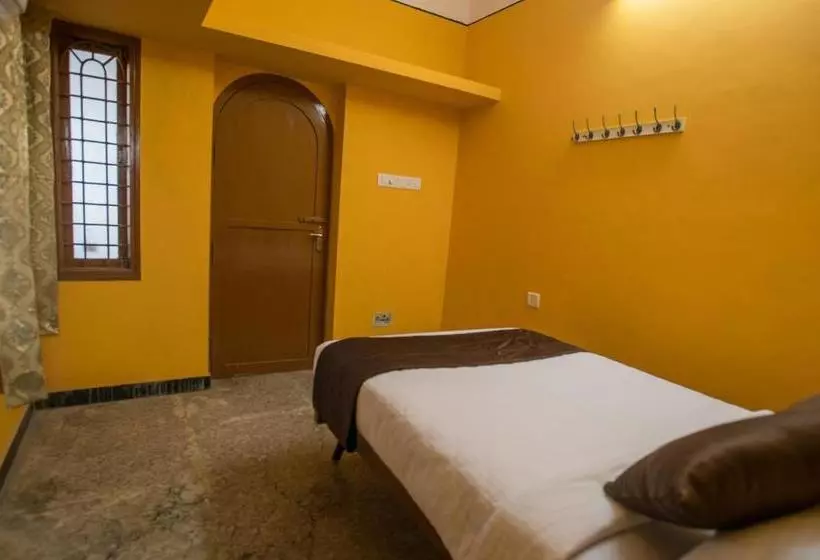 پانسیون Oyo Home 12054 Elegant 3bhk