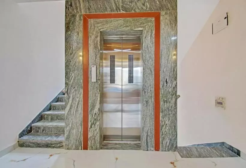 هتل Super Collection O Shirdi Formerly C Tara