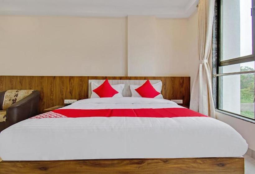 Hotell Super Collection O Shirdi Formerly C Tara