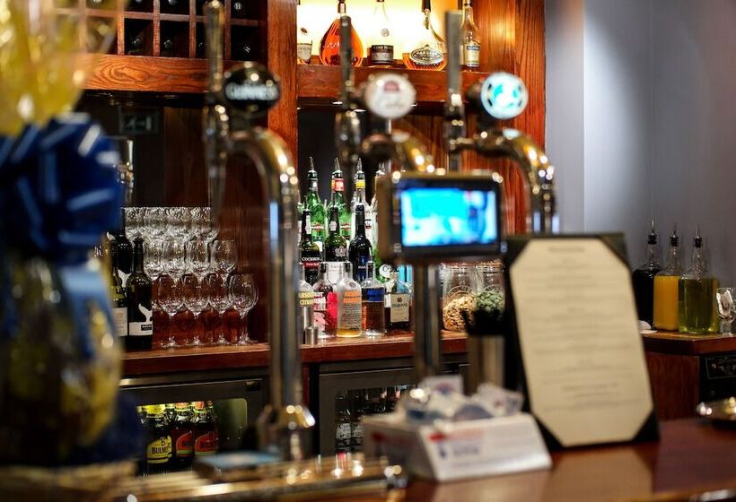 ホテル Crown Lodge