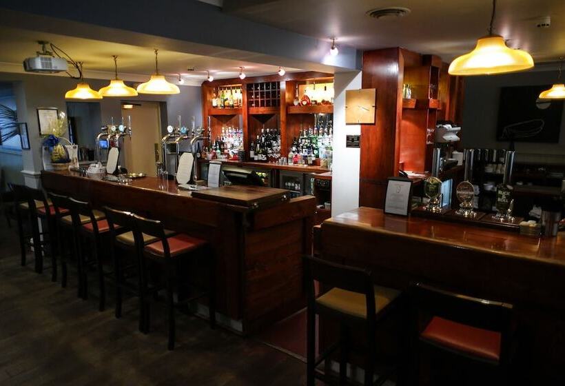 ホテル Crown Lodge