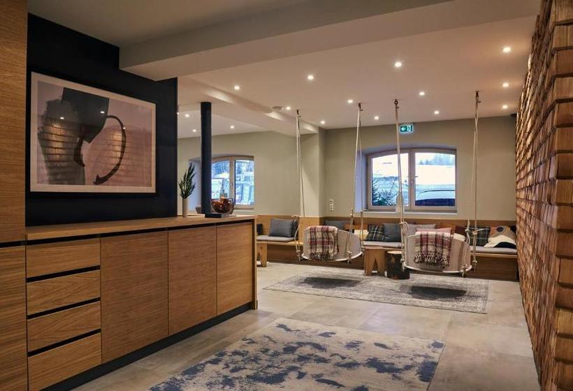 Отель Mountains