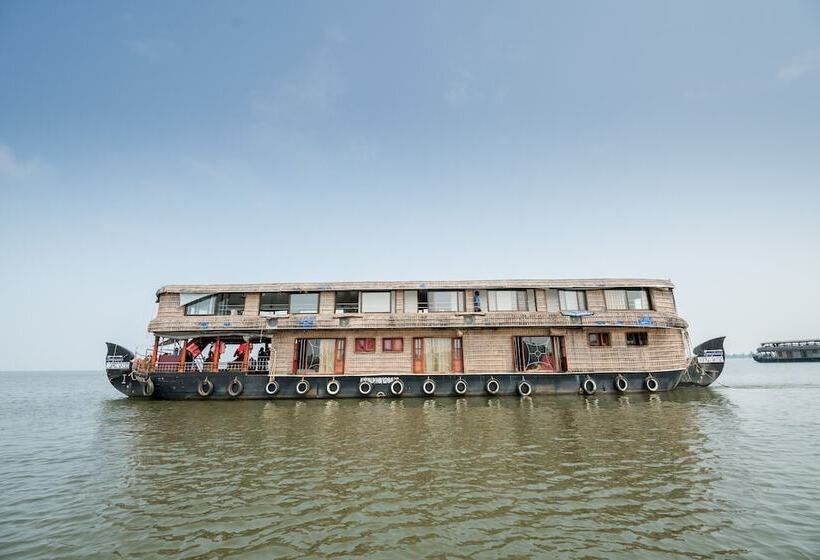 בית מלון כפרי Oyo 23482 Sht Symphony Premium Sharing Houseboat