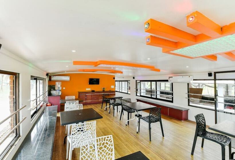 בית מלון כפרי Oyo 23482 Sht Symphony Premium Sharing Houseboat