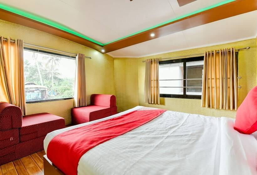 בית מלון כפרי Oyo 23482 Sht Symphony Premium Sharing Houseboat