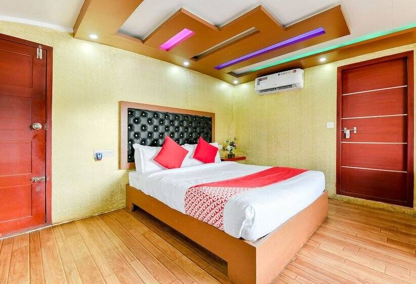 בית מלון כפרי Oyo 23482 Sht Symphony Premium Sharing Houseboat