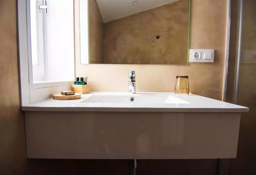 Pensão Casa Adro