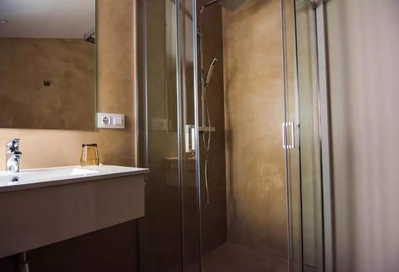 Pensão Casa Adro